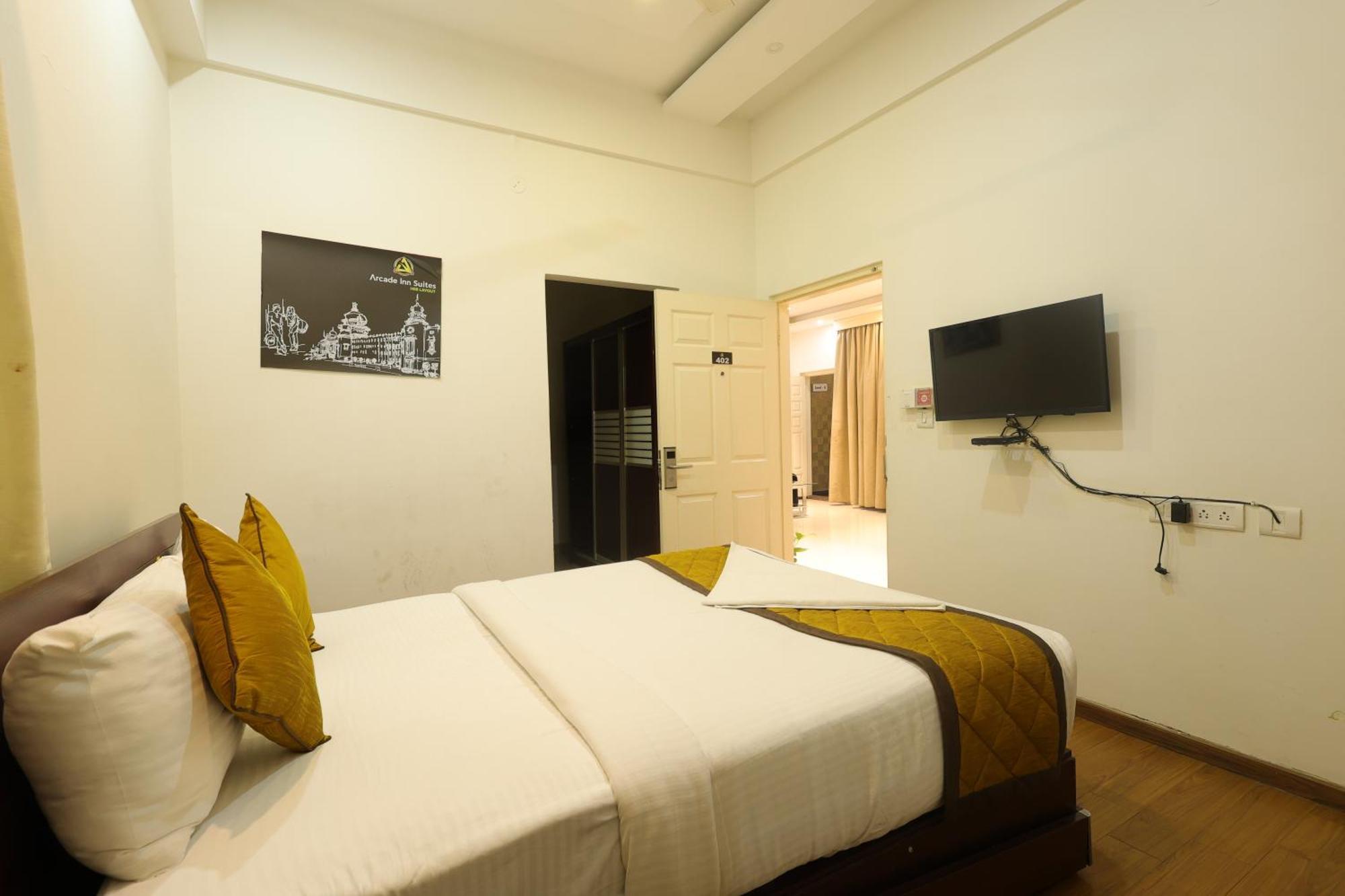 Arcade Inn Suites Bangalore Buitenkant foto